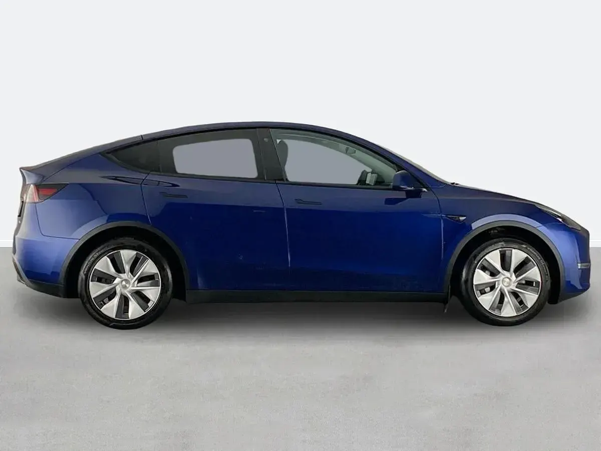Used Tesla Model Y Long Range AWD 378 kW (514 HP) 2023 Blue SUV
