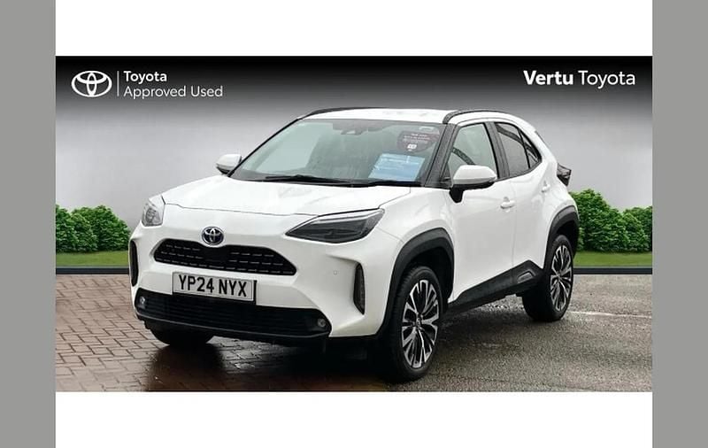 Used Toyota Yaris Cross 113 HP (83 kW) 2024 White SUV