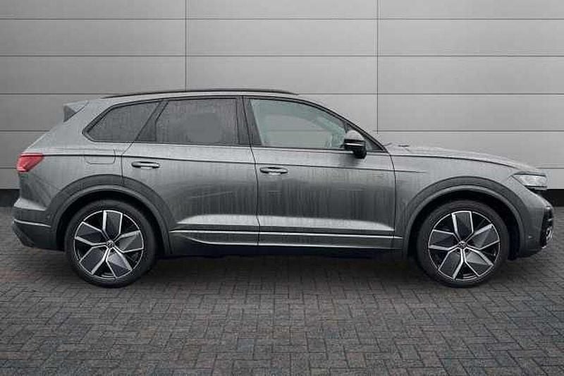 Used VW Touareg Black Edition 286 HP (210 kW) 2025 Grey SUV