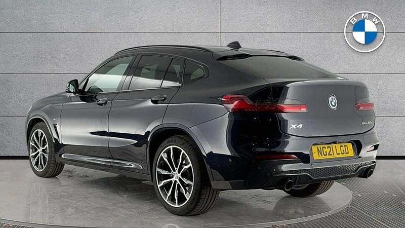 Używany BMW X4 M Sport 282 KM (207 kW) 2021 Czarny SUV