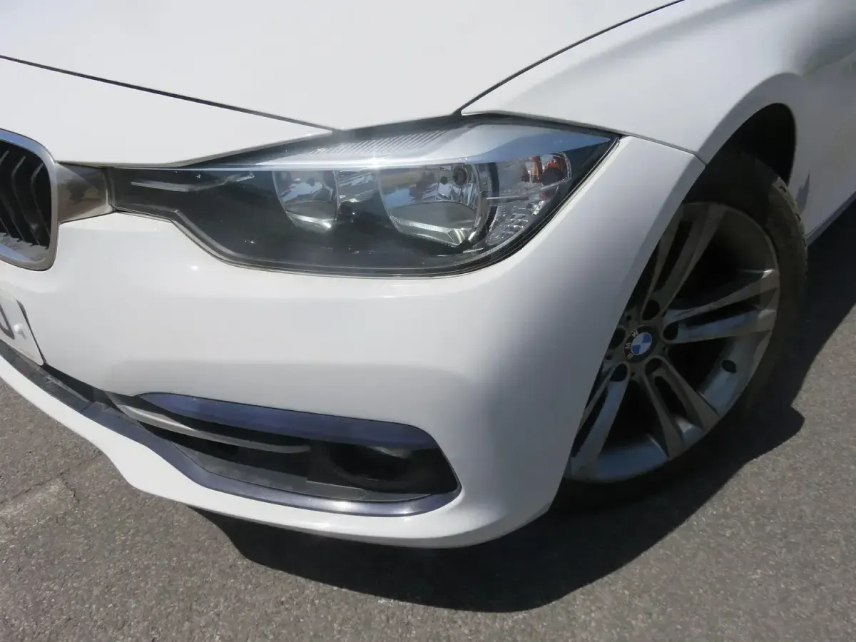 Used BMW 318 Sport Line 2017 White Estate
