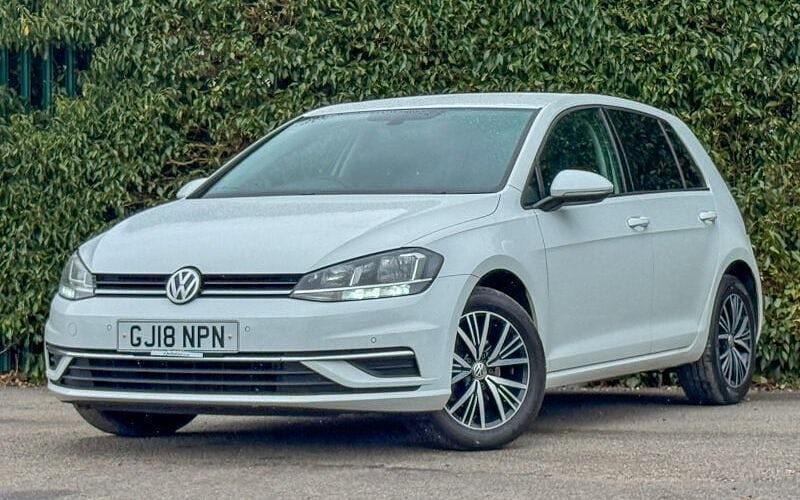 Used VW Golf VII SE 110 HP (80 kW) 2018 White Hatchback