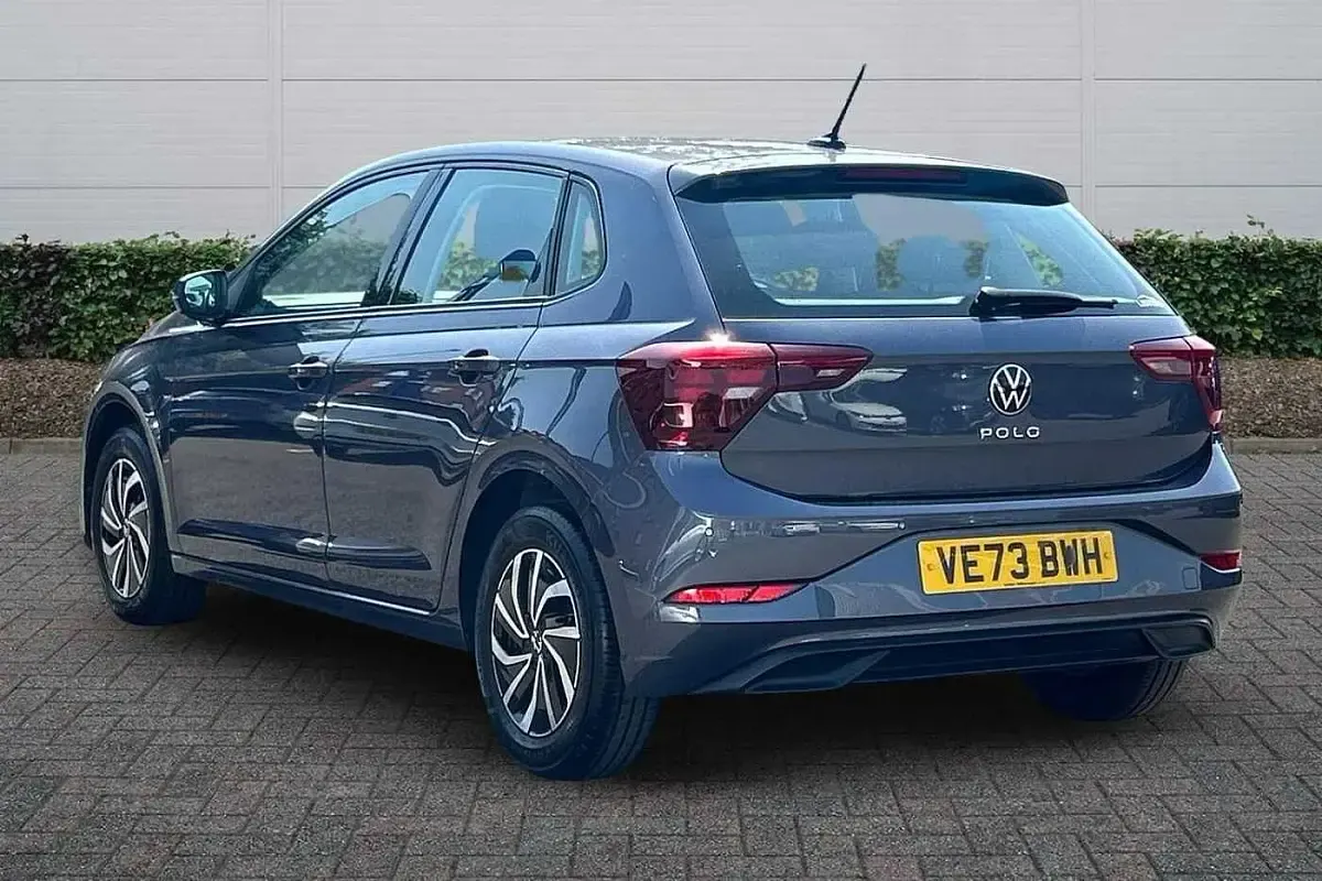 Used VW Polo Life 95 HP (69 kW) 2024 Grey Hatchback