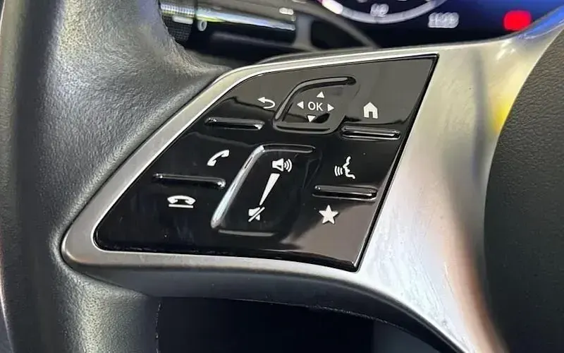 Used Mercedes C220 200 HP (147 kW) 2022 Black Sedan