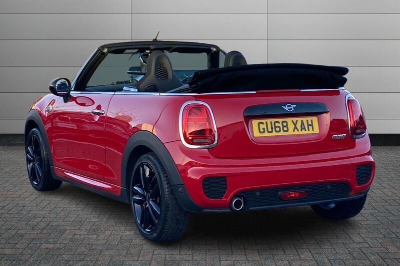 Used Mini Cooper 134 HP (98 kW) 2018 Red Hatchback