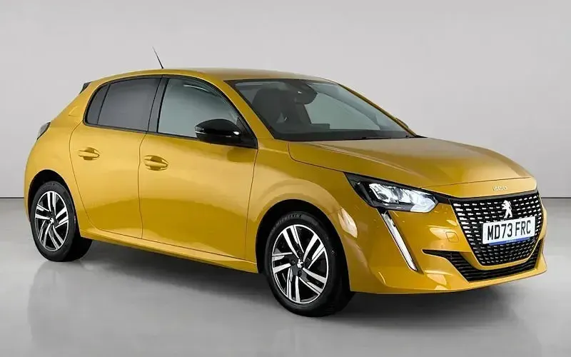 Used Peugeot 208 Allure+ 102 HP (75 kW) 2023 Hatchback