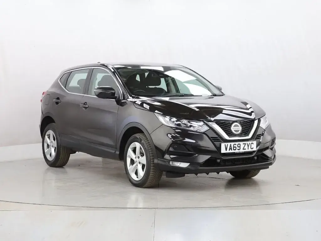 Used Nissan Qashqai Acenta Premium 140 HP (102 kW) 2020 Black SUV