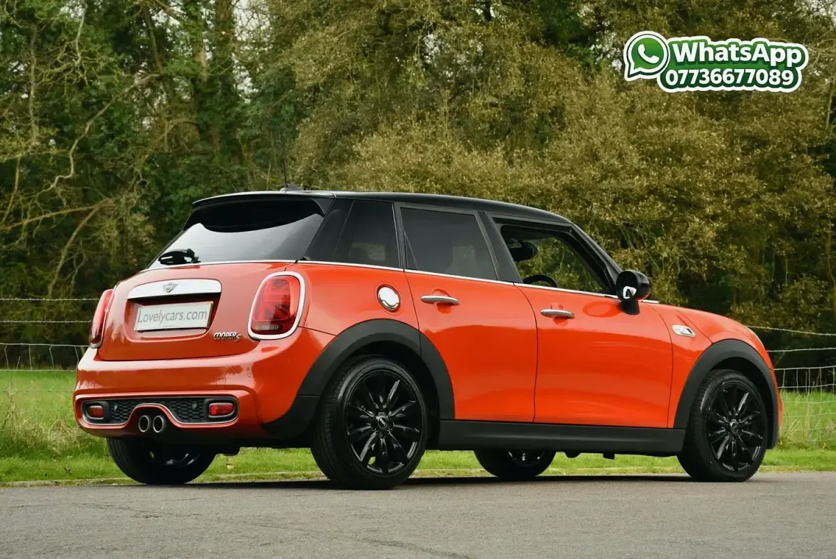 Begagnad Mini Cooper S Exclusive 2019 Orange Halvkombi