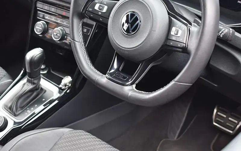 Used VW T-Roc R 300 HP (220 kW) 2020 Black SUV