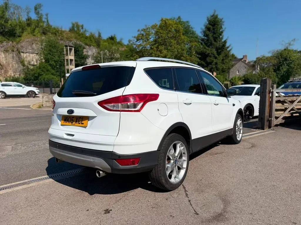 Used Ford Kuga Titanium 2015 White SUV