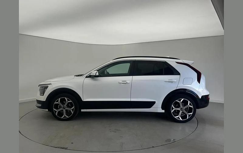 Used Kia Niro 139 HP (102 kW) 2024 White SUV