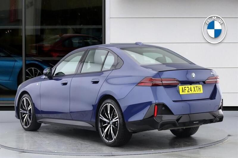 Used BMW 520 M Sport 208 HP (152 kW) 2024 Blue Sedan