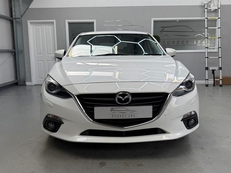 Used Mazda 3 165 HP (121 kW) 2015 White Hatchback