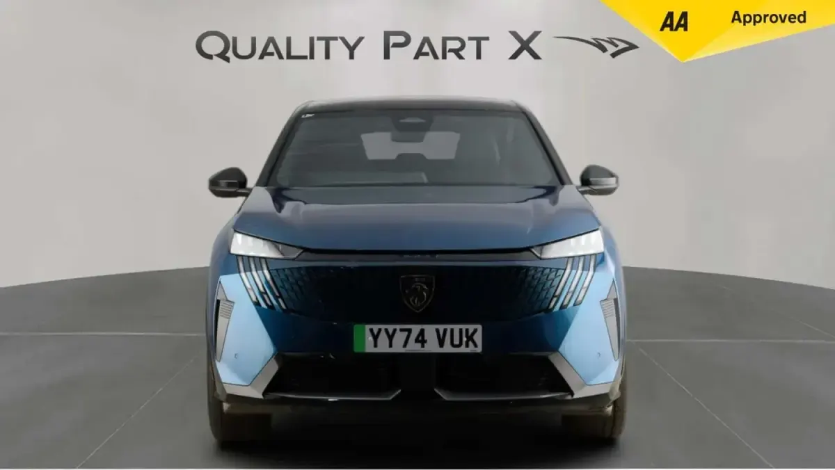 Usado Peugeot e-3008 GT 154 kW (210 CV) 2024 Azul SUV
