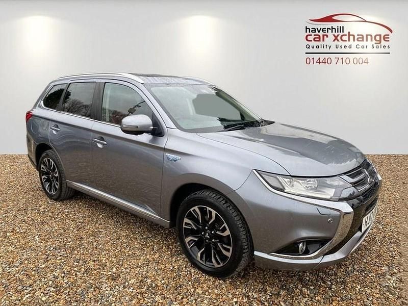 Used Mitsubishi Outlander P-HEV 200 HP (147 kW) 2017 Grey SUV