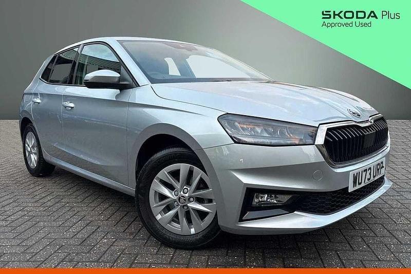 Brilliant silver metallic Used 2023 Skoda Fabia Comfort Hatchback | £14,250 (Fair price) - Image 1/4