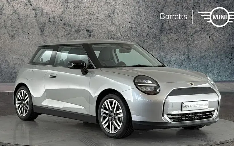Used Mini Cooper Classic 135 kW (184 HP) 2026 Hatchback