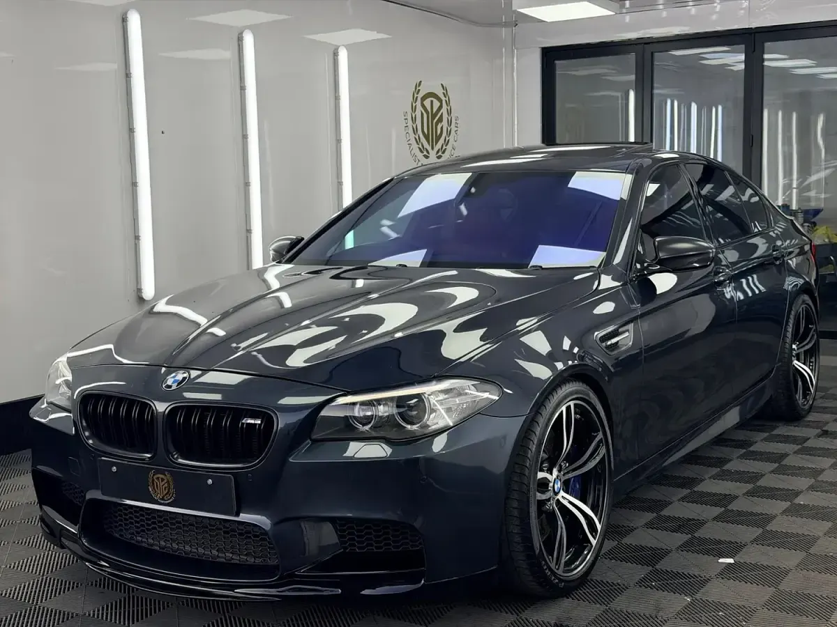 Used BMW M5 Performance 730 HP (536 kW) 2014 Grey Sedan