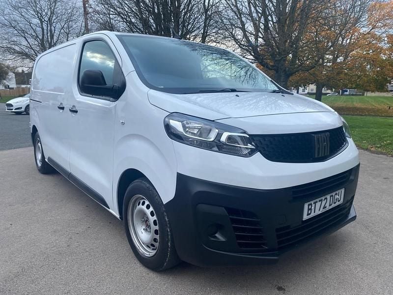White Used 2022 Fiat Scudo Van | £9,635 (Good price) - Image 1/4