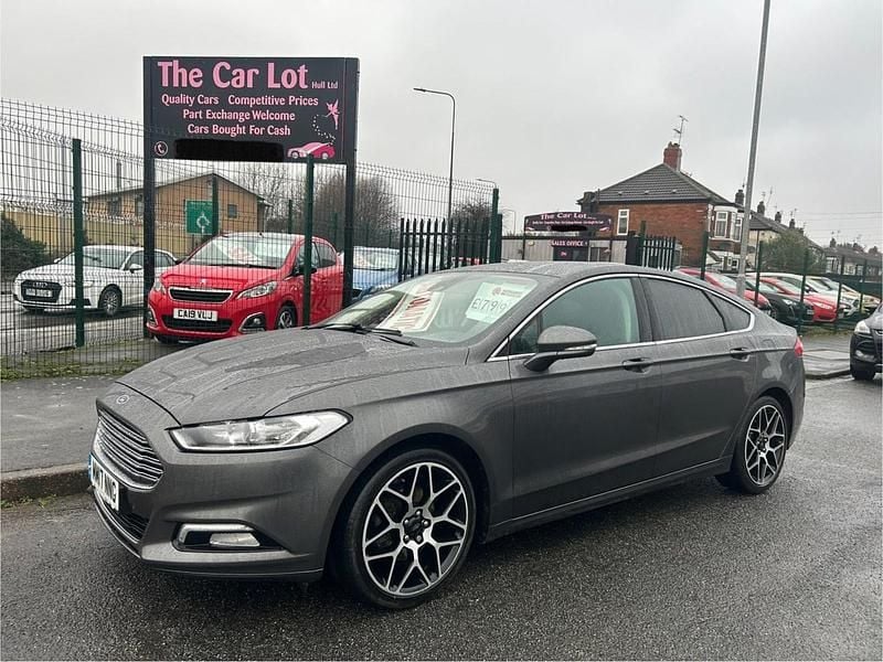 Used Ford Mondeo Titanium 180 HP (132 kW) 2017 Grey Hatchback