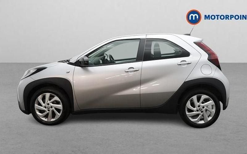 Used Toyota Aygo X PURE 72 HP (52 kW) 2025 SUV