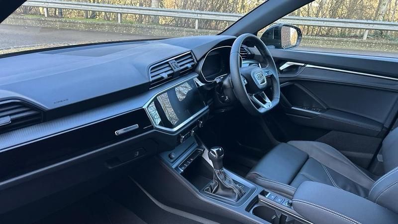 Used Audi Q3 Black Edition 150 HP (110 kW) 2025 Blue SUV