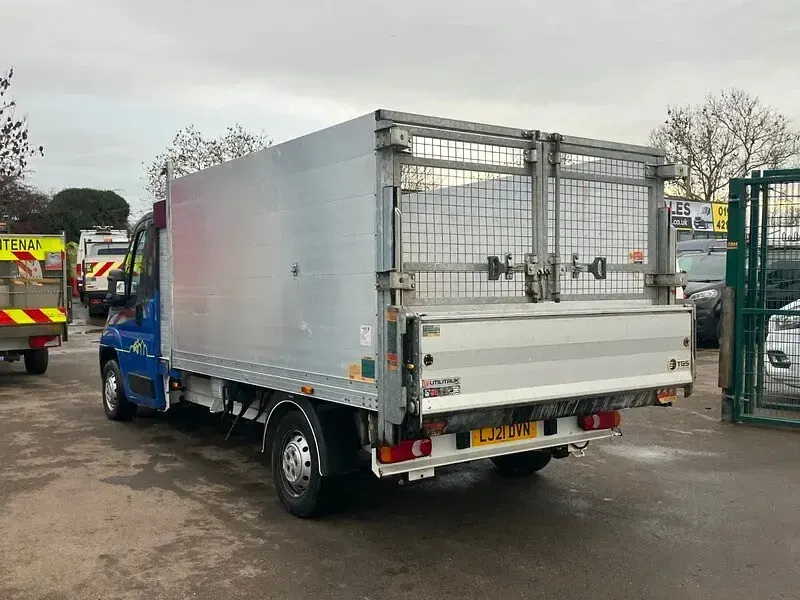 Used Citroën Relay 140 HP (102 kW) 2021 White Van