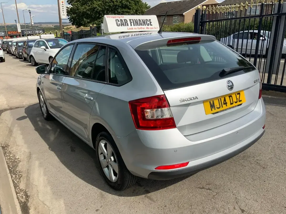 Used Skoda Rapid SE 2014 Silver Hatchback