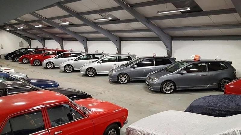 Used Honda Civic Type R 197 HP (144 kW) 2005 Black Hatchback