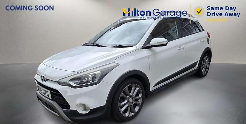 Used Hyundai i20 Active 2016 White Hatchback
