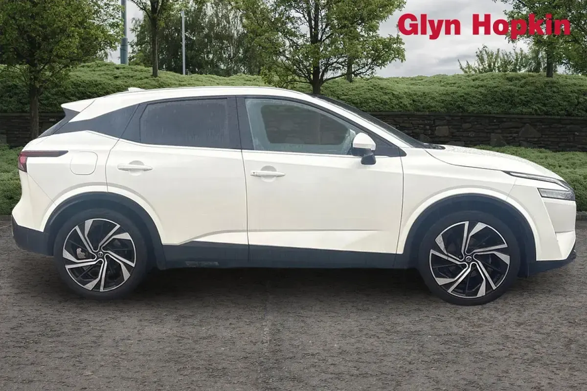 Used Nissan Qashqai Tekna+ 2022 White SUV