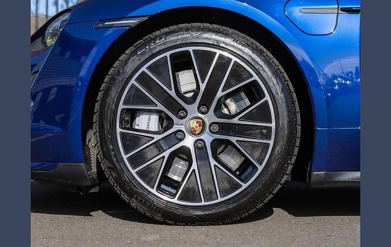 Used Porsche Taycan 500 kW (680 HP) 2022 Blue Estate