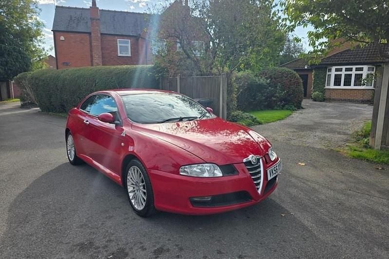 Red Used 2006 Alfa Romeo GT Coupe | £2,100 - Image 1/1