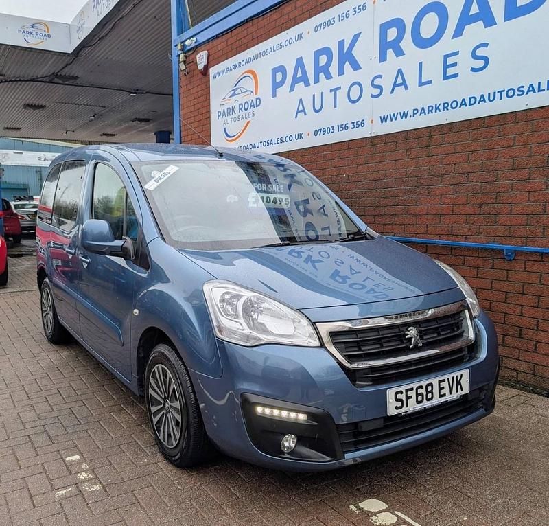 Used Peugeot Partner Tepee Allure 2018 Blue MPV