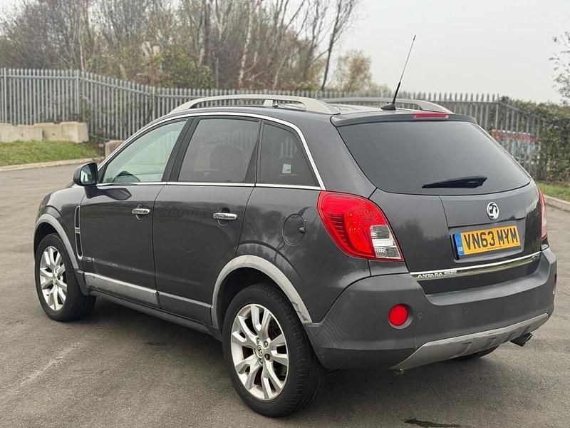 Second-hand Vauxhall Antara 184 CP (135 kW) 2013 Gri SUV