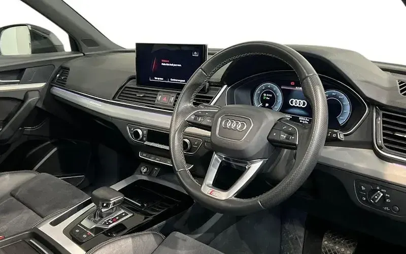 Used Audi Q5 S-Line 299 HP (219 kW) 2021 Black SUV
