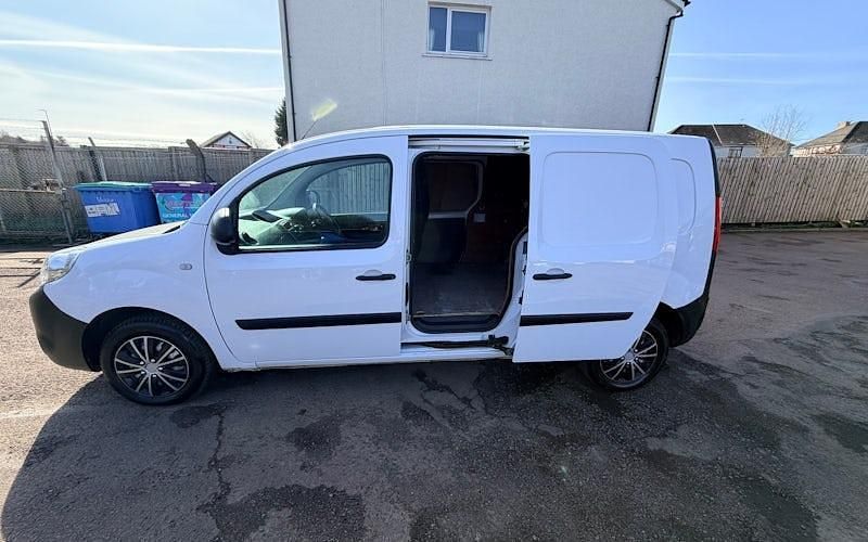Usado Renault Kangoo Business 90 CV (66 kW) 2016 Monovolumen