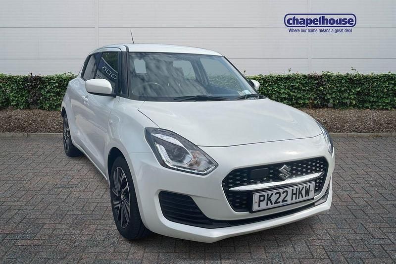 Used 2022 Suzuki Swift SZ-L Hatchback | £11,985 (Fair price) - Image 1/4