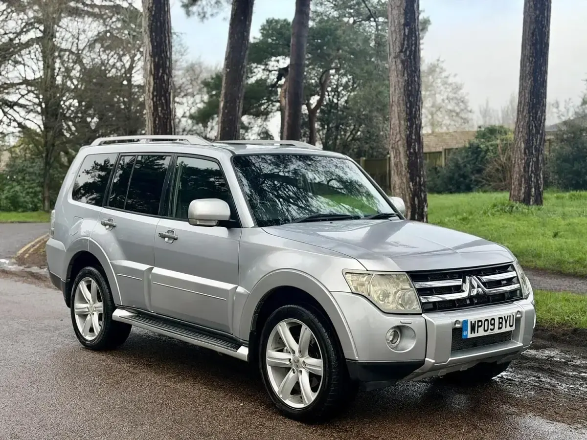 Used Mitsubishi Shogun 2009 Silver SUV