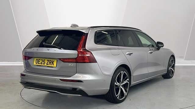 Used Volvo V60 Ultra 194 HP (142 kW) 2026 Estate