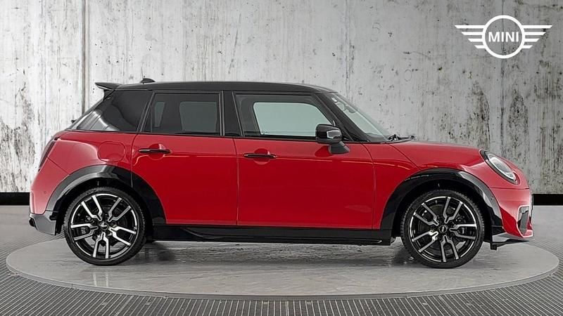 Used Mini Cooper S Hatch 201 HP (147 kW) 2025 Red Hatchback