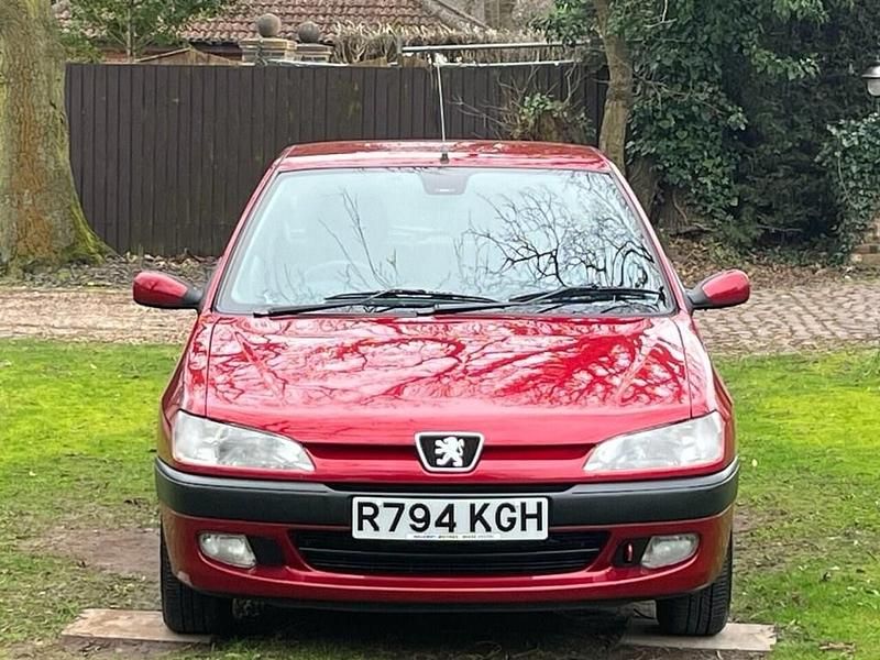 Used Peugeot 306 112 HP (82 kW) 1997 Red Hatchback
