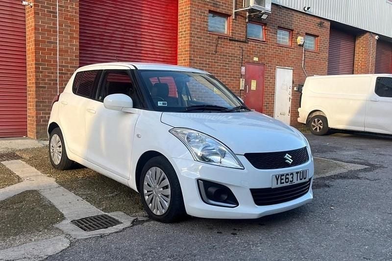 White Used 2013 Suzuki Swift Hatchback | £5,000 (Fair price) - Image 1/1