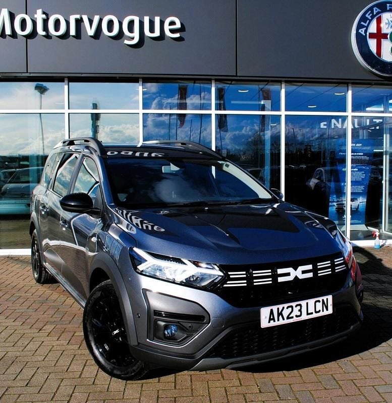 Grey Used 2023 Dacia Jogger Extreme MPV | £18,495 (Fair price) - Image 1/4