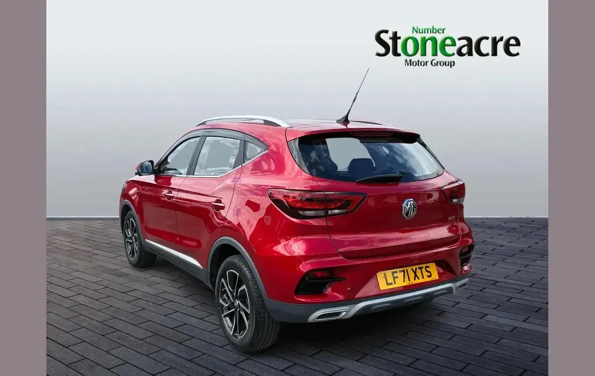 Used MG ZS Exclusive 111 HP (81 kW) 2021 Red SUV