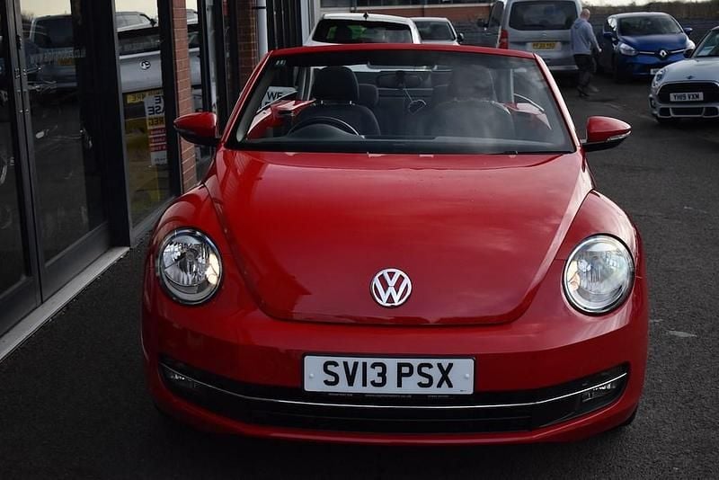 Used VW Beetle Design 105 HP (77 kW) 2013 Red Hatchback