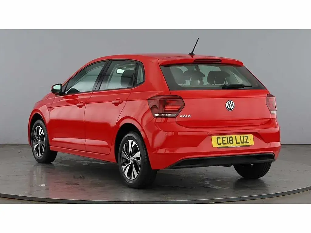 Used VW Polo SE 95 HP (69 kW) 2018 Red Hatchback