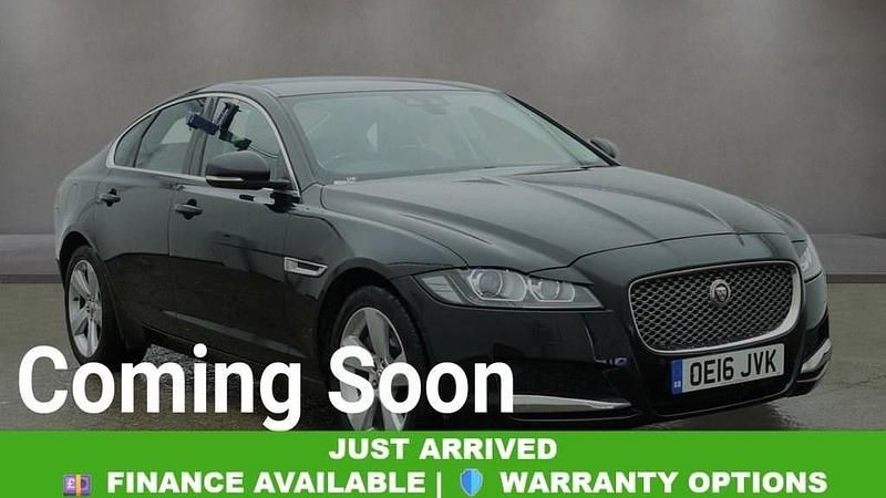 Used Jaguar XF Portfolio 180 HP (132 kW) 2016 Black Sedan