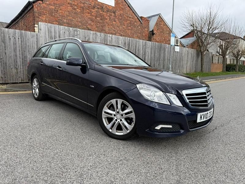 Used Mercedes E220 Avantgarde 2010 Blue Estate