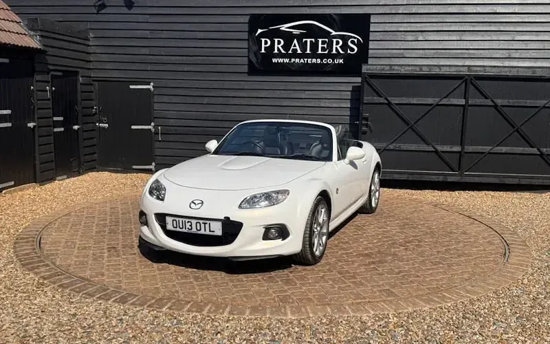 Used Mazda MX5 Inclusive 160 HP (117 kW) 2013 White Cabriolet
